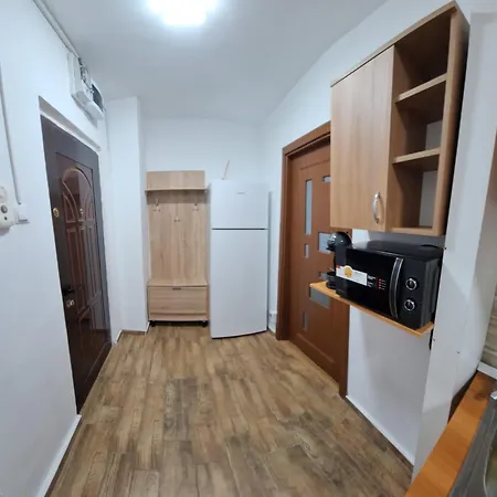 Claudiu Apartment *